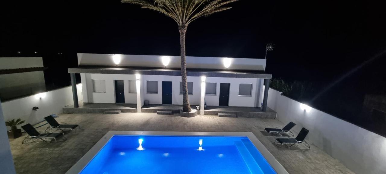 Apartamentos La Playa Barbate Dış mekan fotoğraf